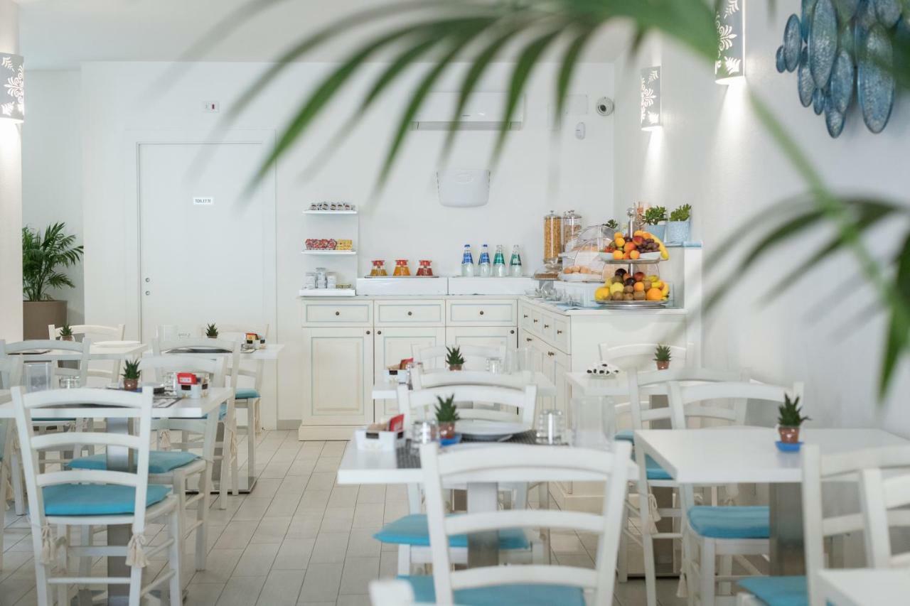 Hotel Regina Simius Villasimius Extérieur photo