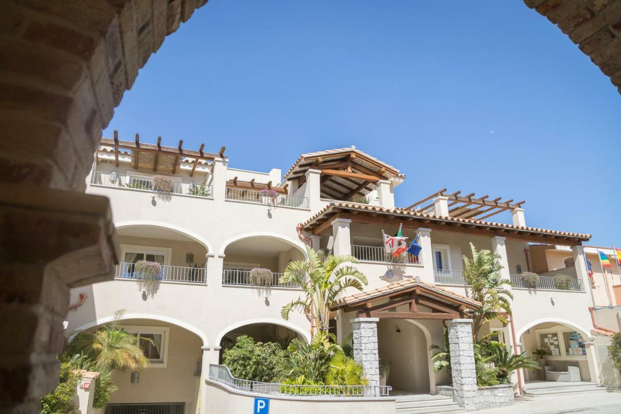Hotel Regina Simius Villasimius Extérieur photo